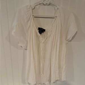 Karen Kane white  Rayon Top